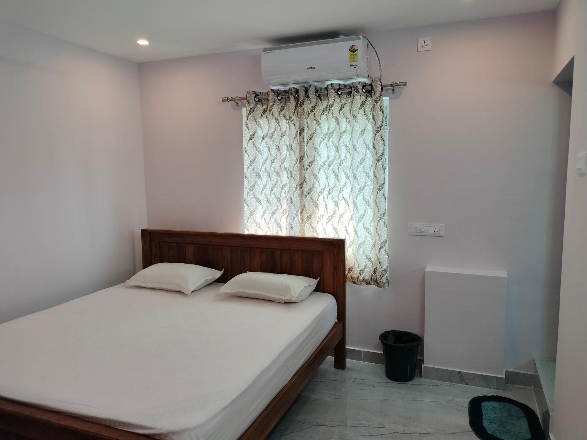 Teja Residency Hotel Alāndurai Exterior foto